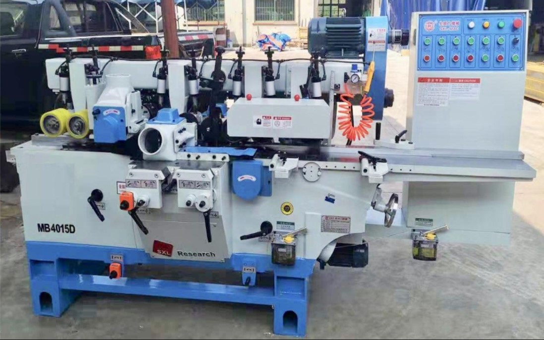 Vând firma fara activitate, cu utilaje noi pt panouri lemn & paleti, la 60% din pretul utilajelor !