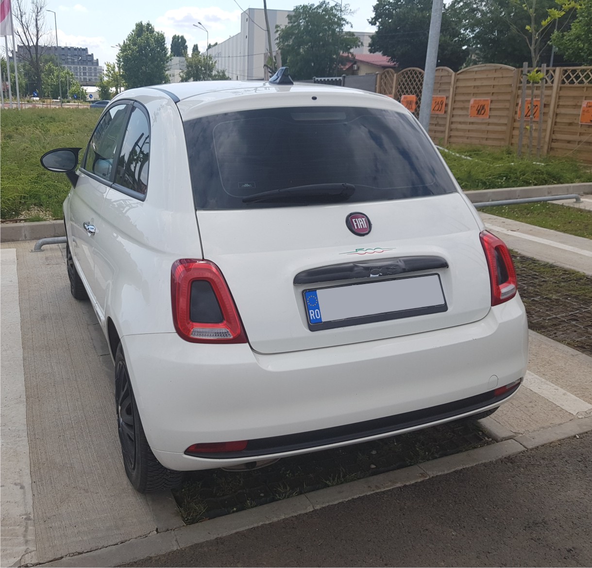 Fiat 500 (2016) | Unic Proprietar (Persoană Fizică) | 105.000 KM | Distribuție AutoItalia | ITP 2027